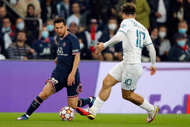 相当炸裂！44岁的小罗就要当爷爷了！